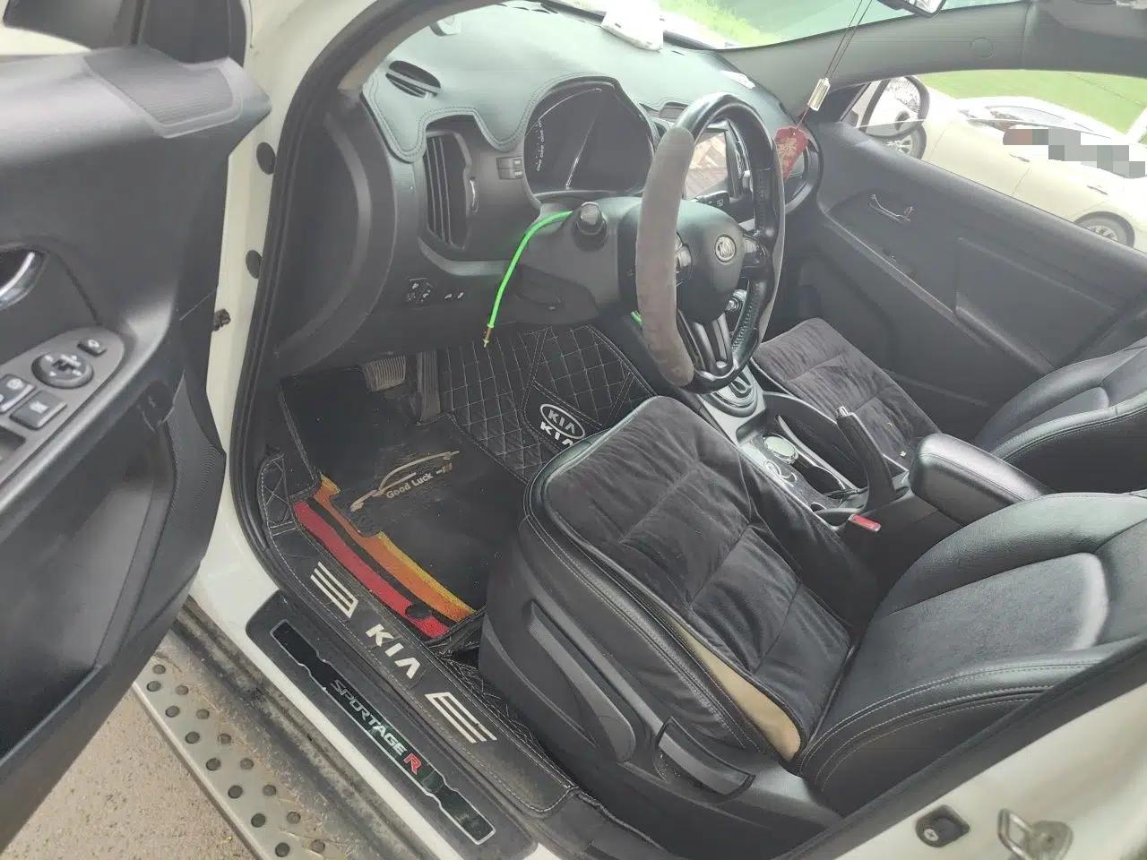 Kia Sportage R 2014 2.0L Automatic Two-Wheel Drive GLS Trim — миниатюра 16