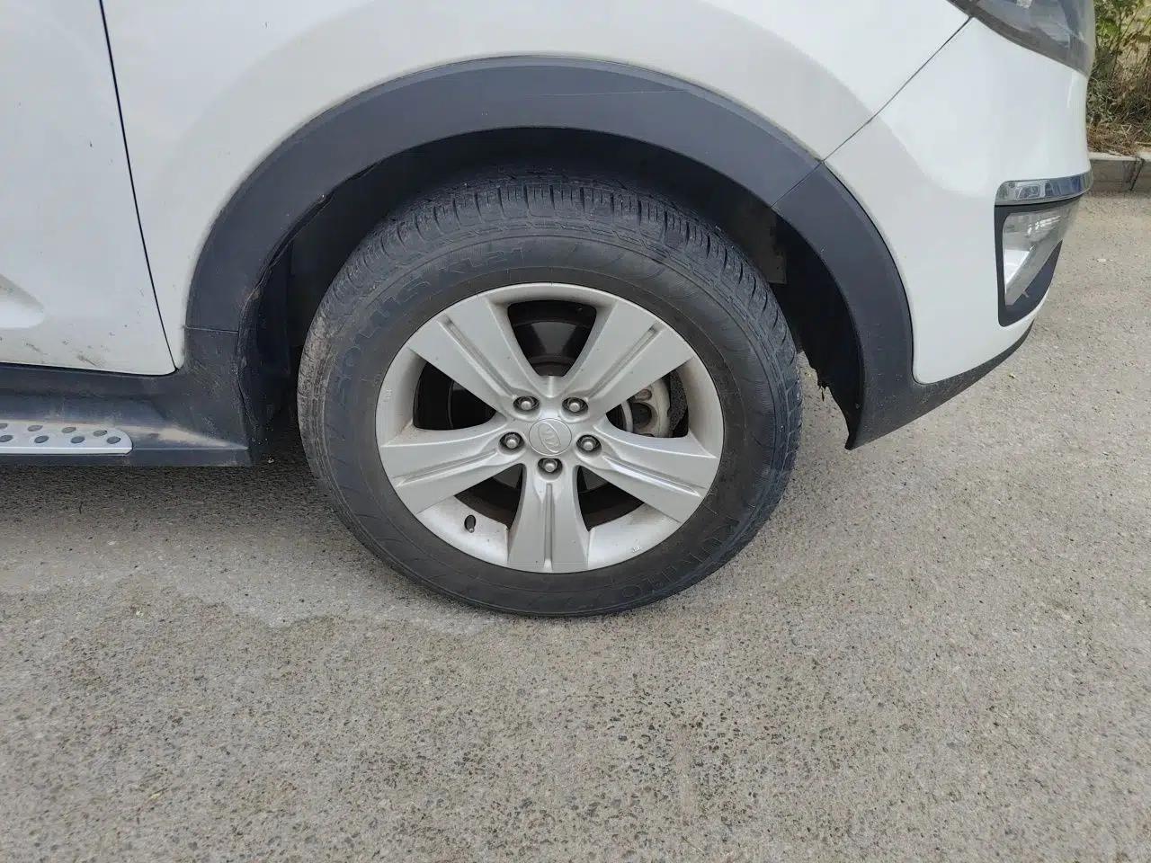 Kia Sportage R 2014 2.0L Automatic Two-Wheel Drive GLS Trim — миниатюра 8