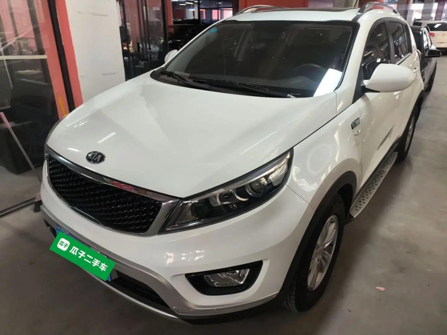 Kia Sportage R 2015 2.0L Automatic Two-Wheel Drive GL — миниатюра 1