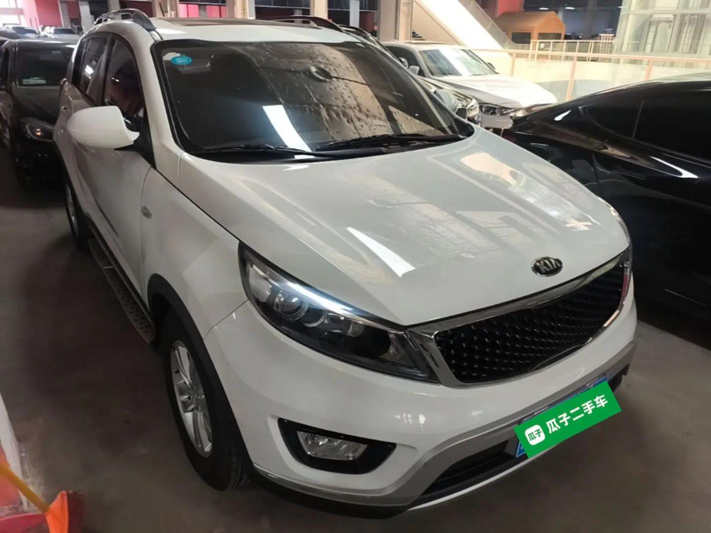 Kia Sportage R 2015 2.0L Automatic Two-Wheel Drive GL — миниатюра 3