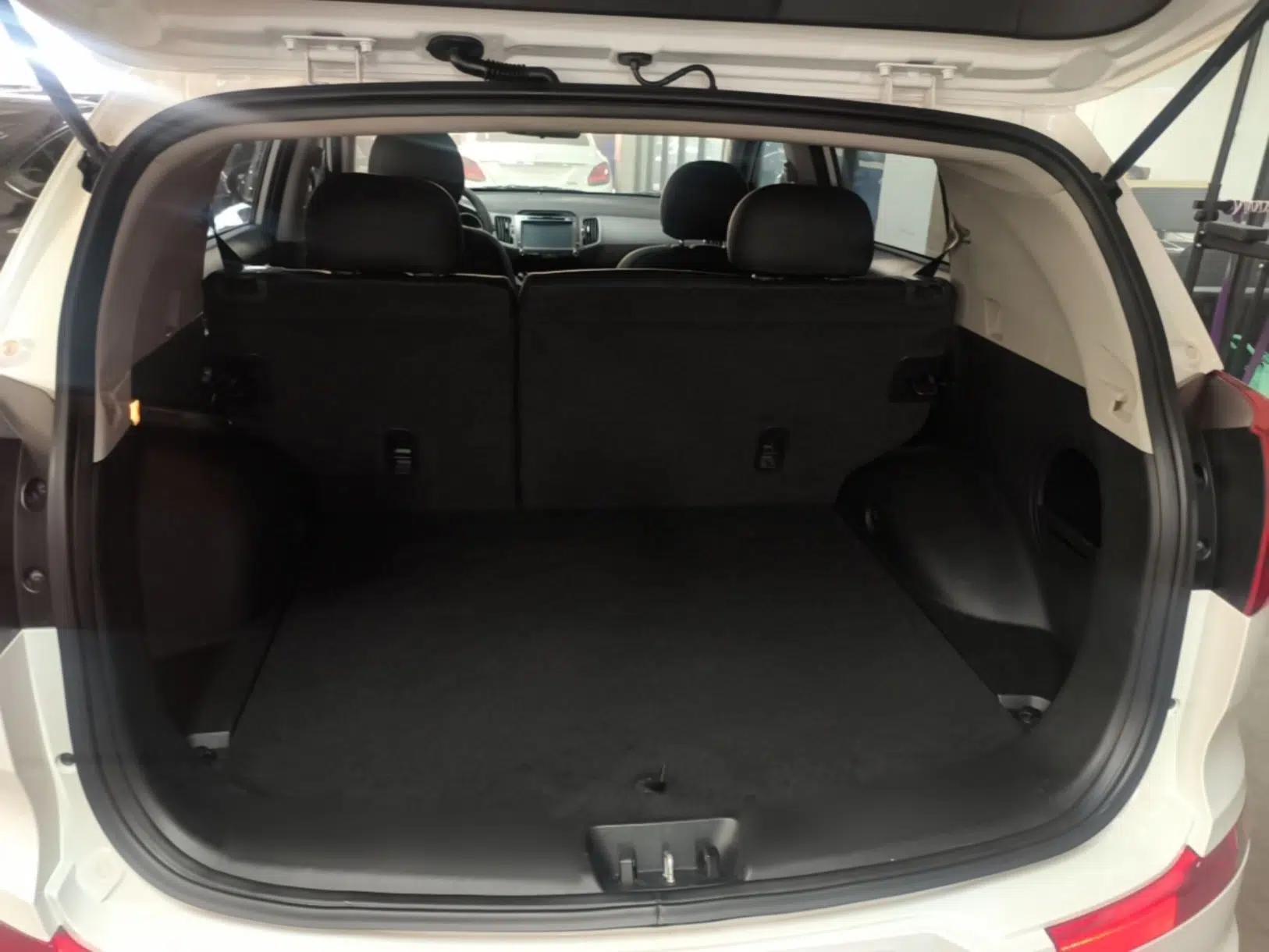 Kia Sportage R 2015 2.0L Automatic Two-Wheel Drive GL — миниатюра 22