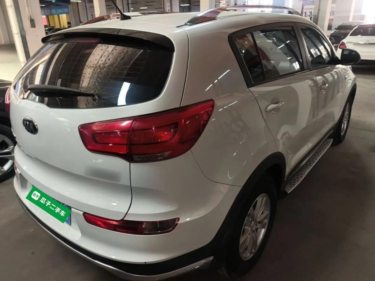 Kia Sportage R 2015 2.0L Automatic Two-Wheel Drive GL — миниатюра 6