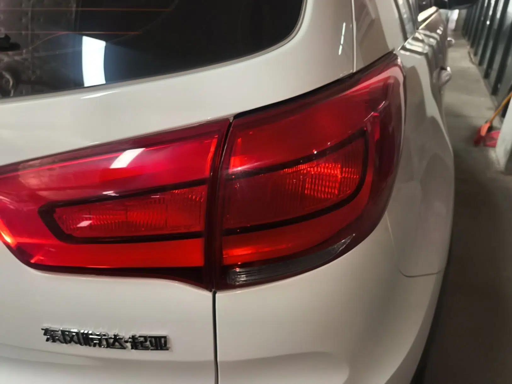 Kia Sportage R 2015 2.0L Automatic Two-Wheel Drive GL — миниатюра 9