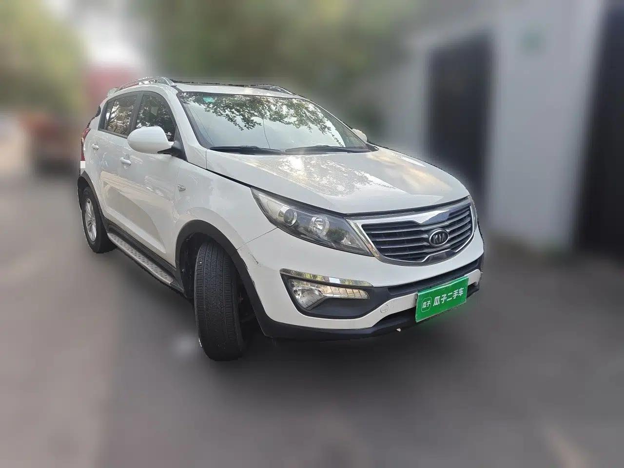Kia Sportage R 2014 2.0L Automatic Two-Wheel Drive GL — миниатюра 3