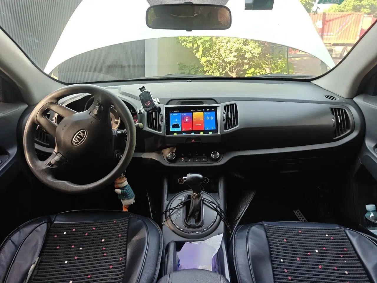 Kia Sportage R 2014 2.0L Automatic Two-Wheel Drive GL — миниатюра 9