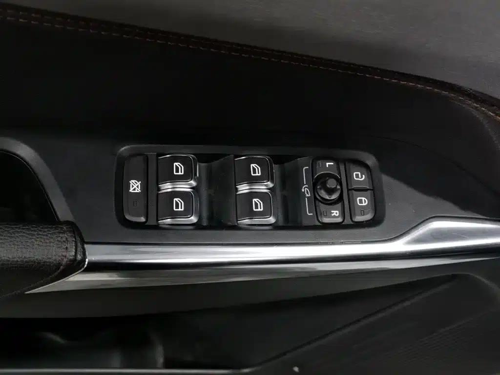 Lynk & Co 02 2018 1.5T DCT 2WD Pro Edition (National V Emission Standard) — миниатюра 9