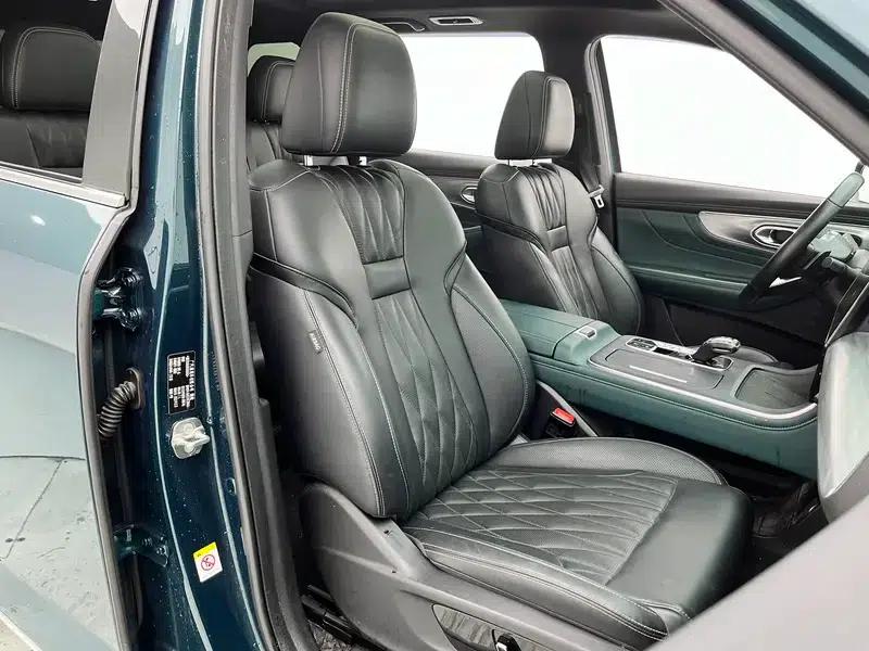 Trumpchi GS8 2022 Navigator Series 2.0TGDI 2WD Luxury Intelligent Connected 7-Seater — миниатюра 22