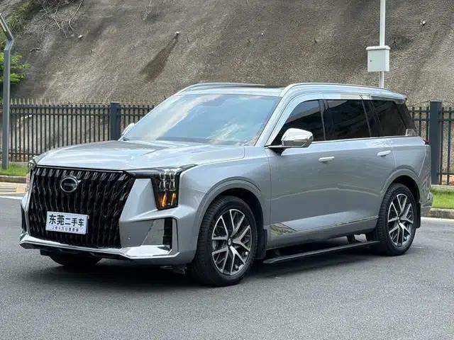 Trumpchi GS8 2022 Dual Engine Series 2.0TM Hybrid 2WD Premium Edition 6-Seater