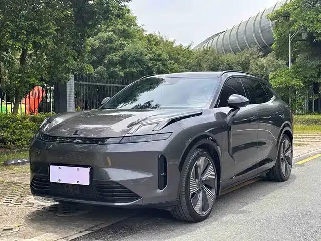 Lynk & Co 08 EM-P 2023 Model, 220km/h, Halo 4WD Performance