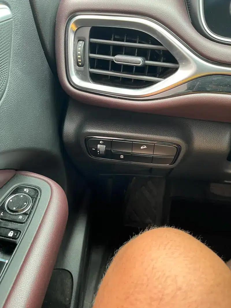 Trumpchi M6 2021 270T Automatic Premium Edition 6-seater — миниатюра 20
