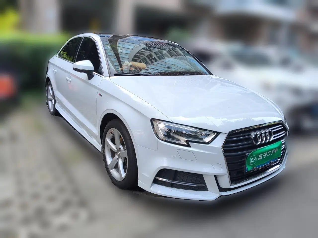 Audi A3 2018 30th Anniversary Edition Limousine 35 TFSI Fashion Model — миниатюра 3