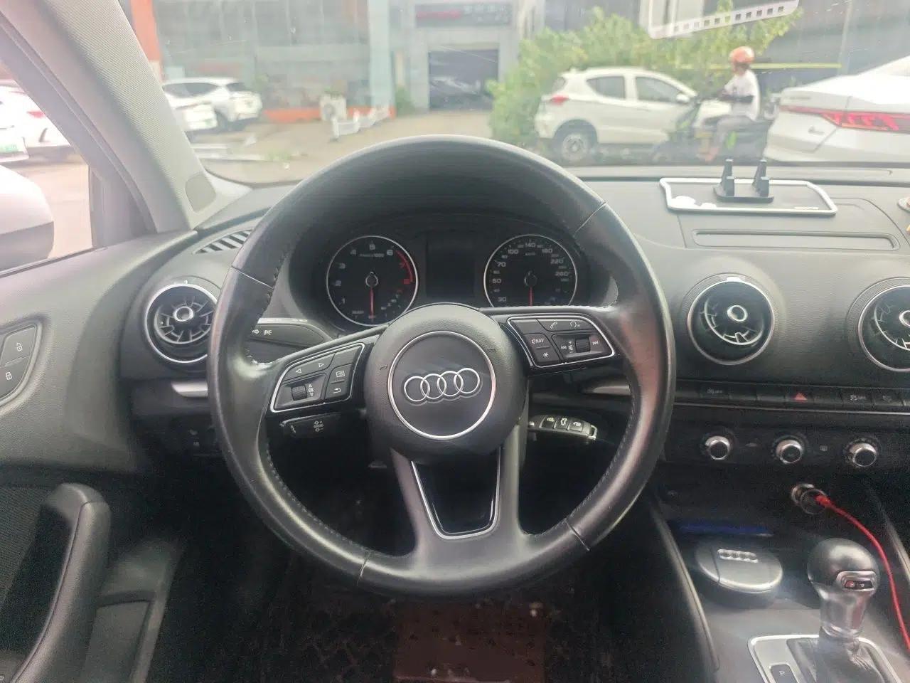 Audi A3 2020 Limousine 35 TFSI Ambition China V — миниатюра 10