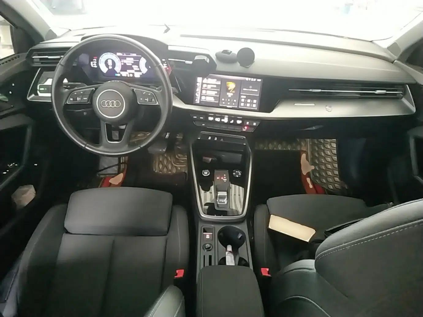 Audi A3 2021 Sportback 35 TFSI Ambition Style Edition — миниатюра 12