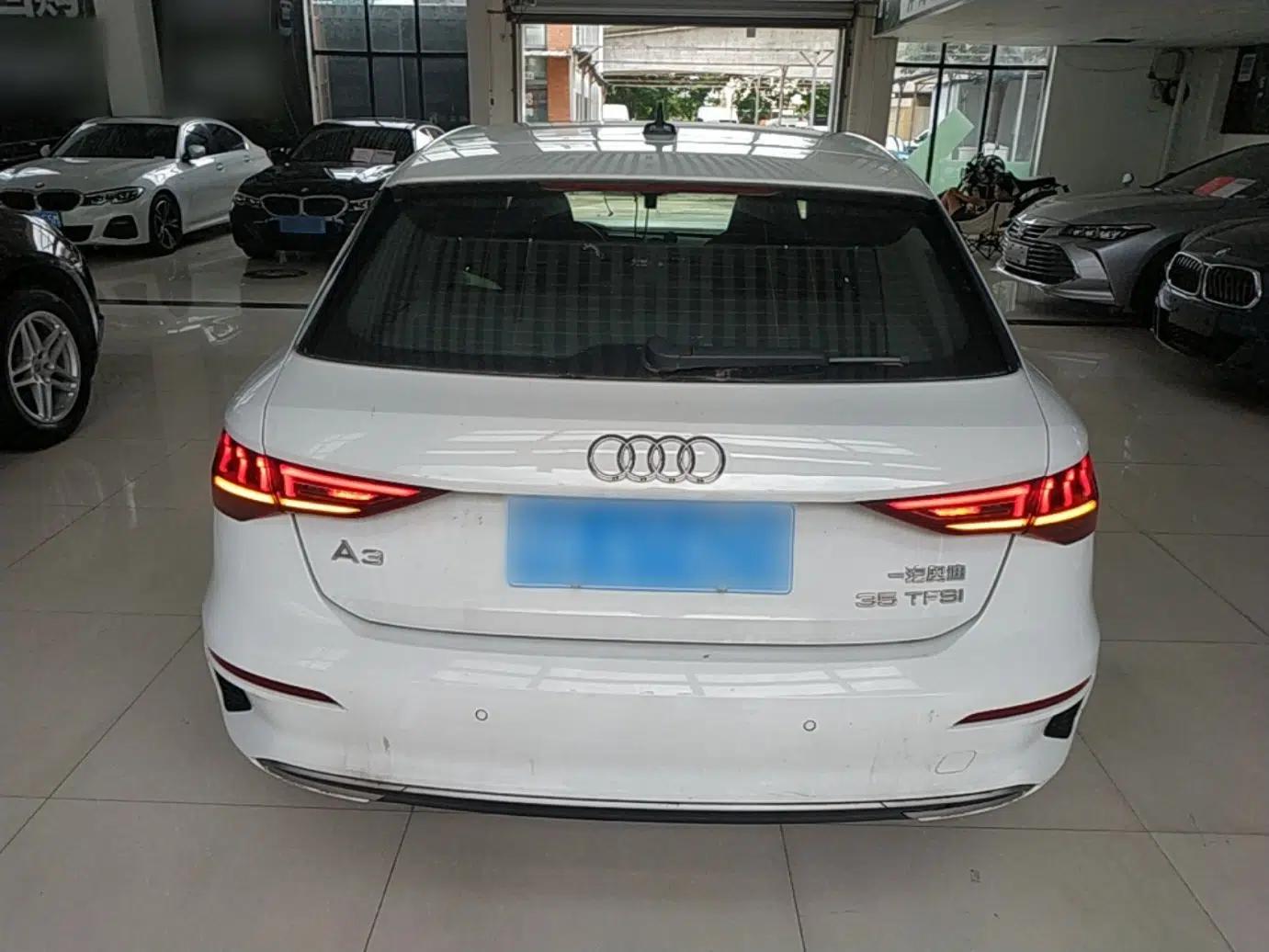 Audi A3 2021 Sportback 35 TFSI Ambition Style Edition — миниатюра 5