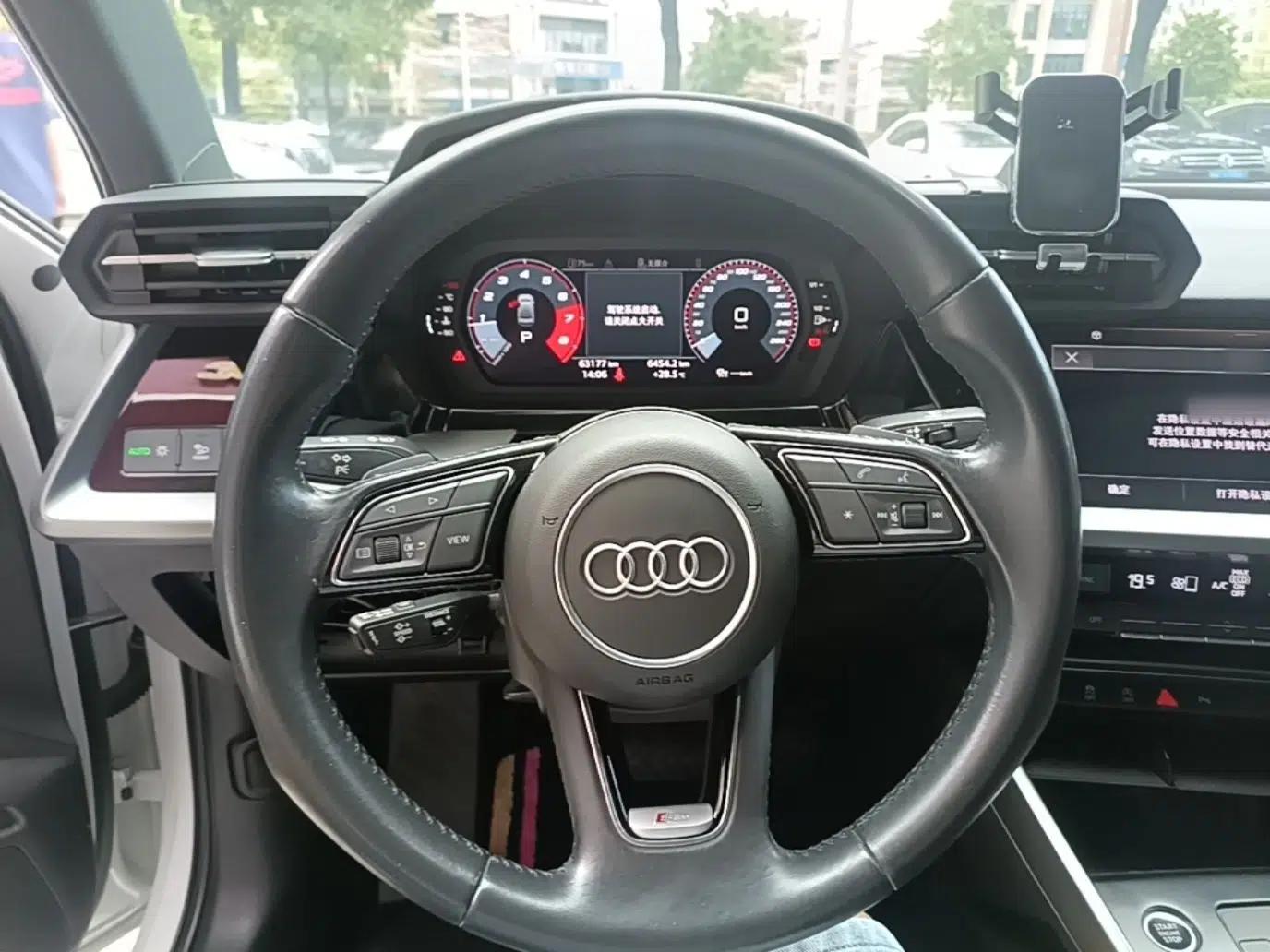 Audi A3 2021 A3L Limousine 35 TFSI Fashionable and Elegant Model — миниатюра 13