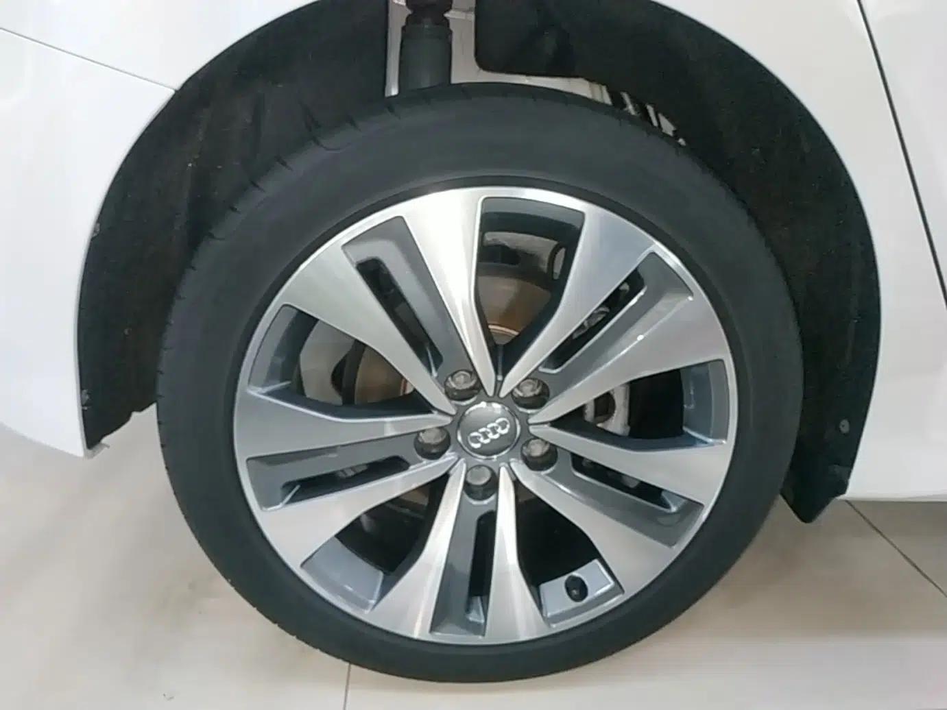 Audi A3 2021 Sportback 35 TFSI Ambition Style Edition — миниатюра 11