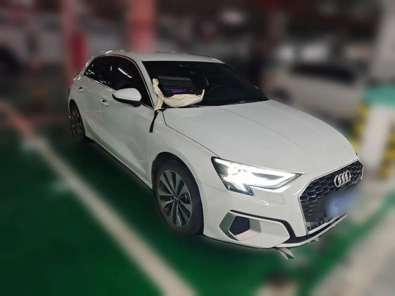 Audi A3 2021 Sportback 35 TFSI Ambition Style Edition — миниатюра 3