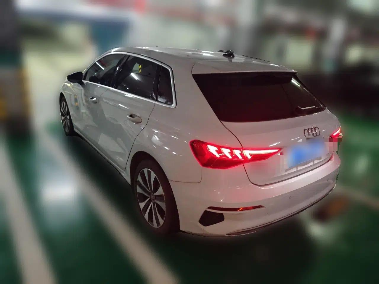 Audi A3 2021 Sportback 35 TFSI Ambition Style Edition — миниатюра 4