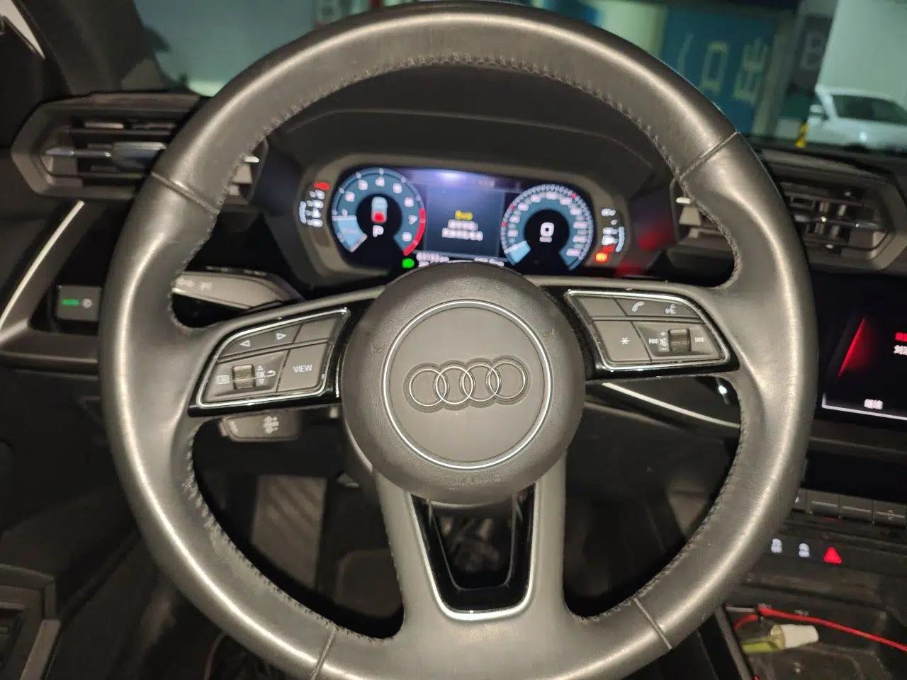 Audi A3 2021 Sportback 35 TFSI Ambition Style Edition — миниатюра 10