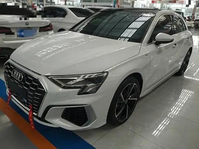 Audi A3 2024 Sportback 35 TFSI Fashionable Sports Model