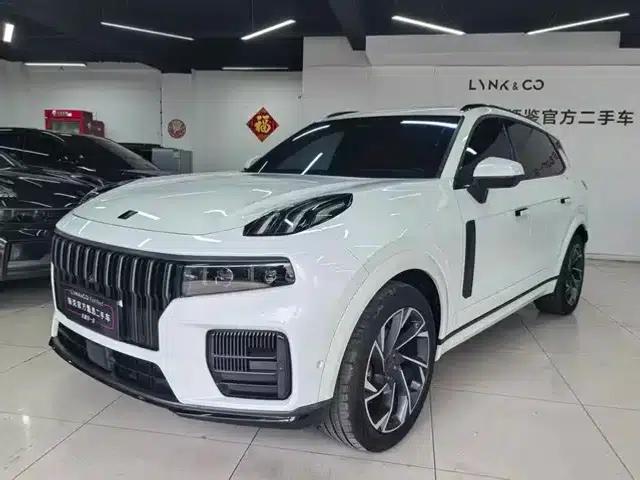 Lynk & Co 09 2021 2.0T Halo 7-seater
