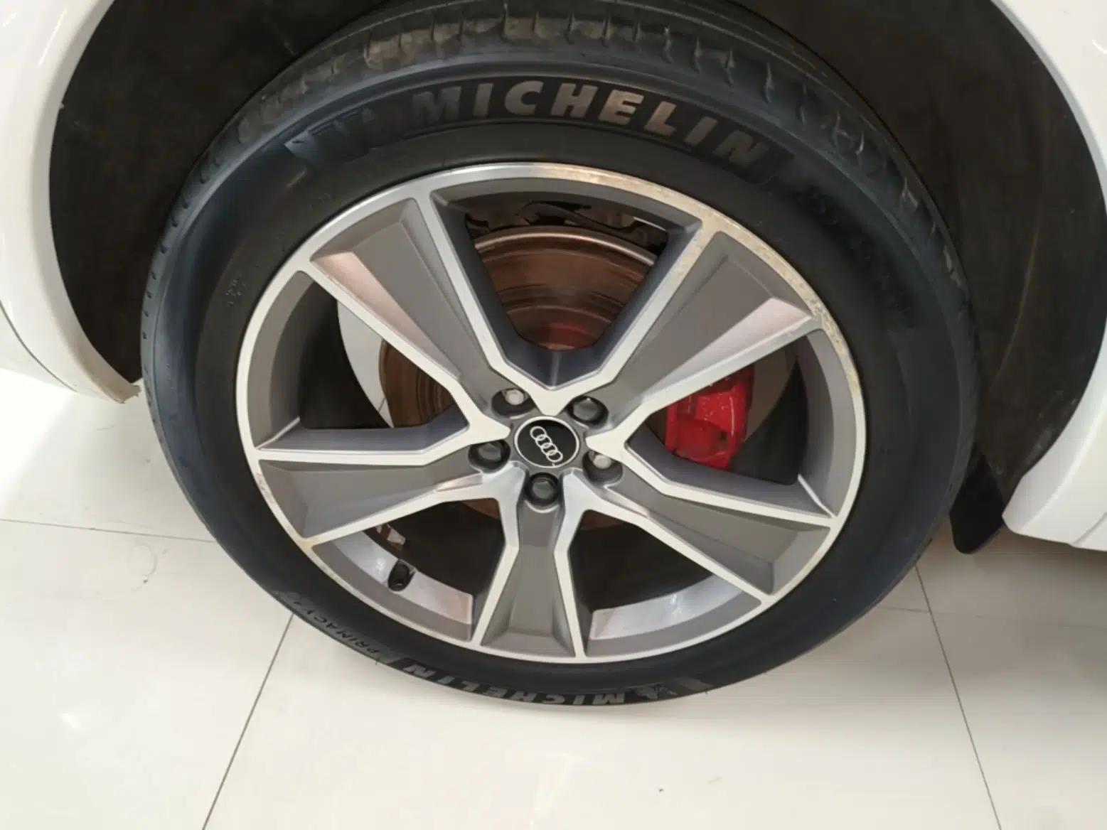 Audi Q5L 2022 45T Luxury Dynamic Model — миниатюра 11