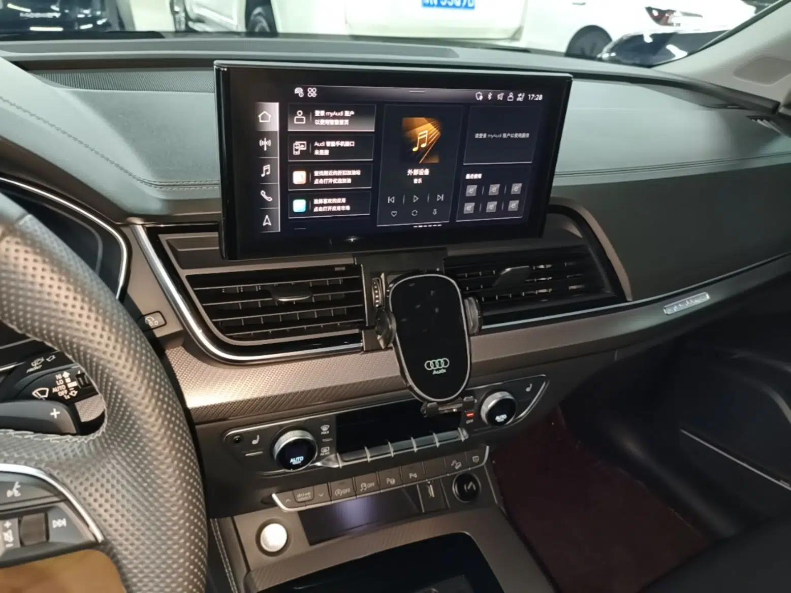 Audi Q5L 2022 45T Luxury Dynamic Model — миниатюра 15