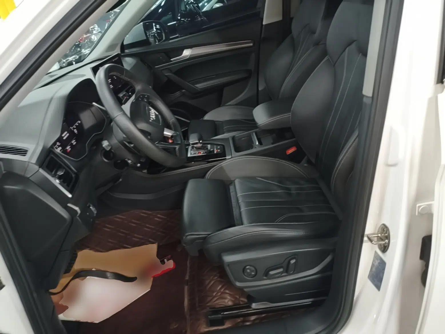 Audi Q5L 2022 45T Luxury Dynamic Model — миниатюра 17