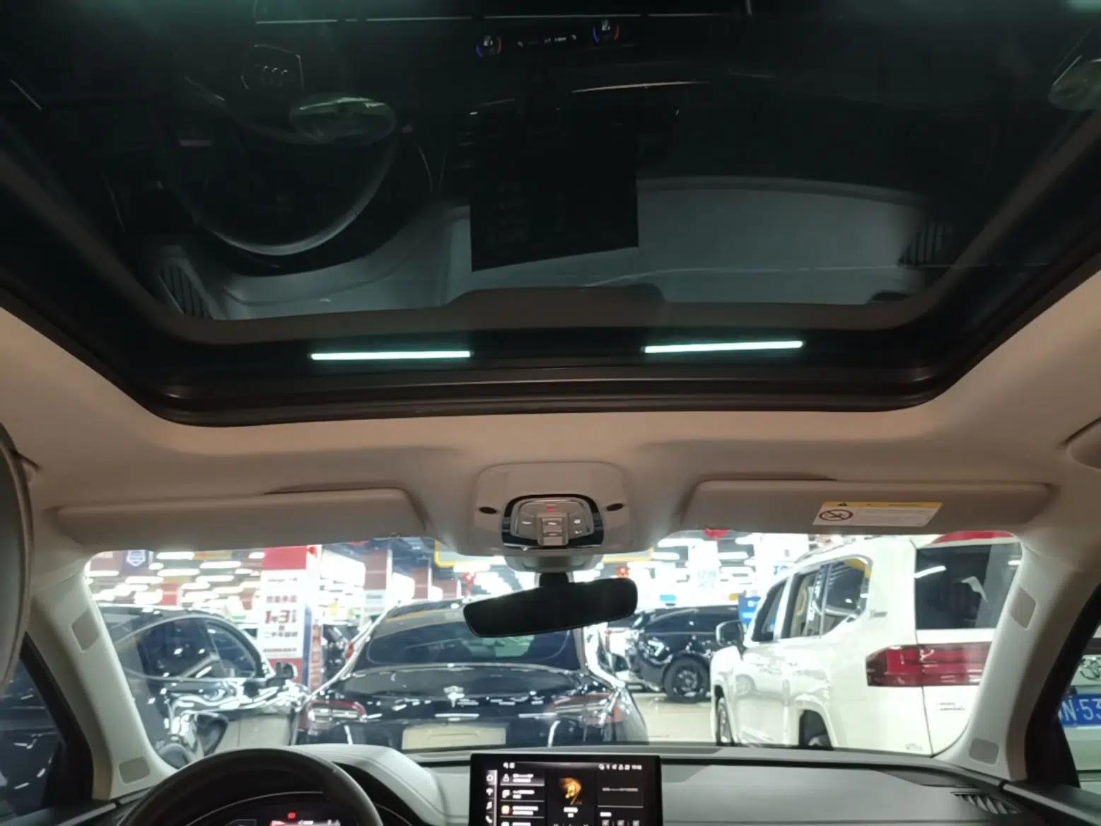 Audi Q5L 2022 45T Luxury Dynamic Model — миниатюра 21