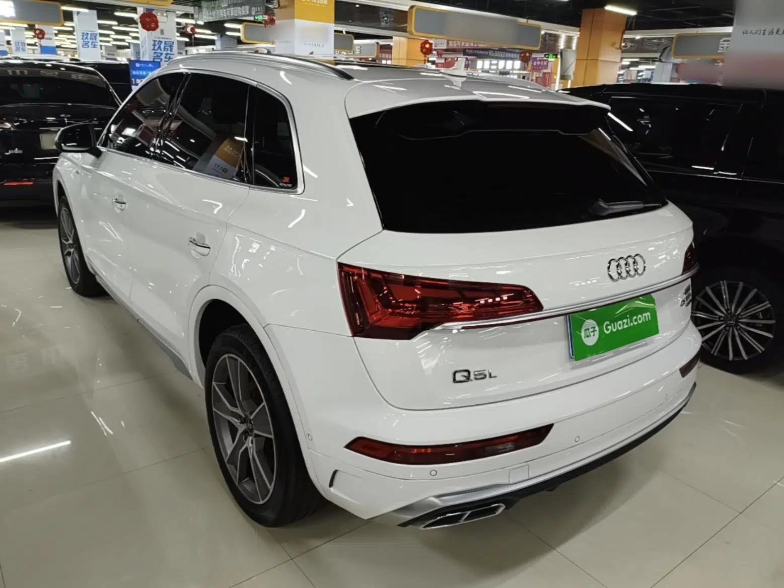 Audi Q5L 2022 45T Luxury Dynamic Model — миниатюра 4