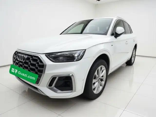 Audi Q5L 2022 40T Luxury Dynamic Model