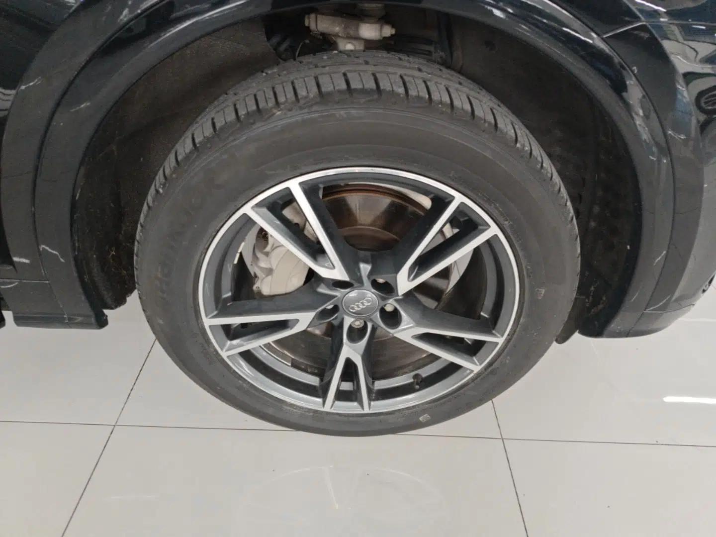 Audi Q5L 2020 40 TFSI Prestige Fashion Edition — миниатюра 11