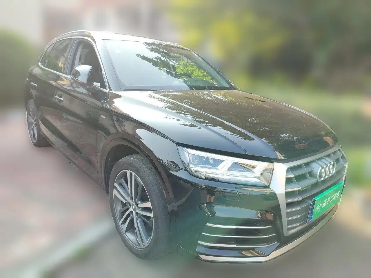 Audi Q5L 2020 Updated 40 TFSI Prestige Fashion Edition — миниатюра 3