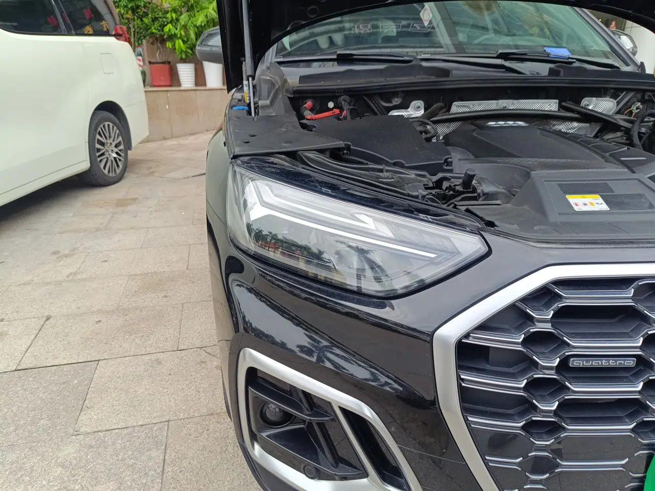 Audi Q5L 2022 40T Luxury Dynamic Model — миниатюра 7