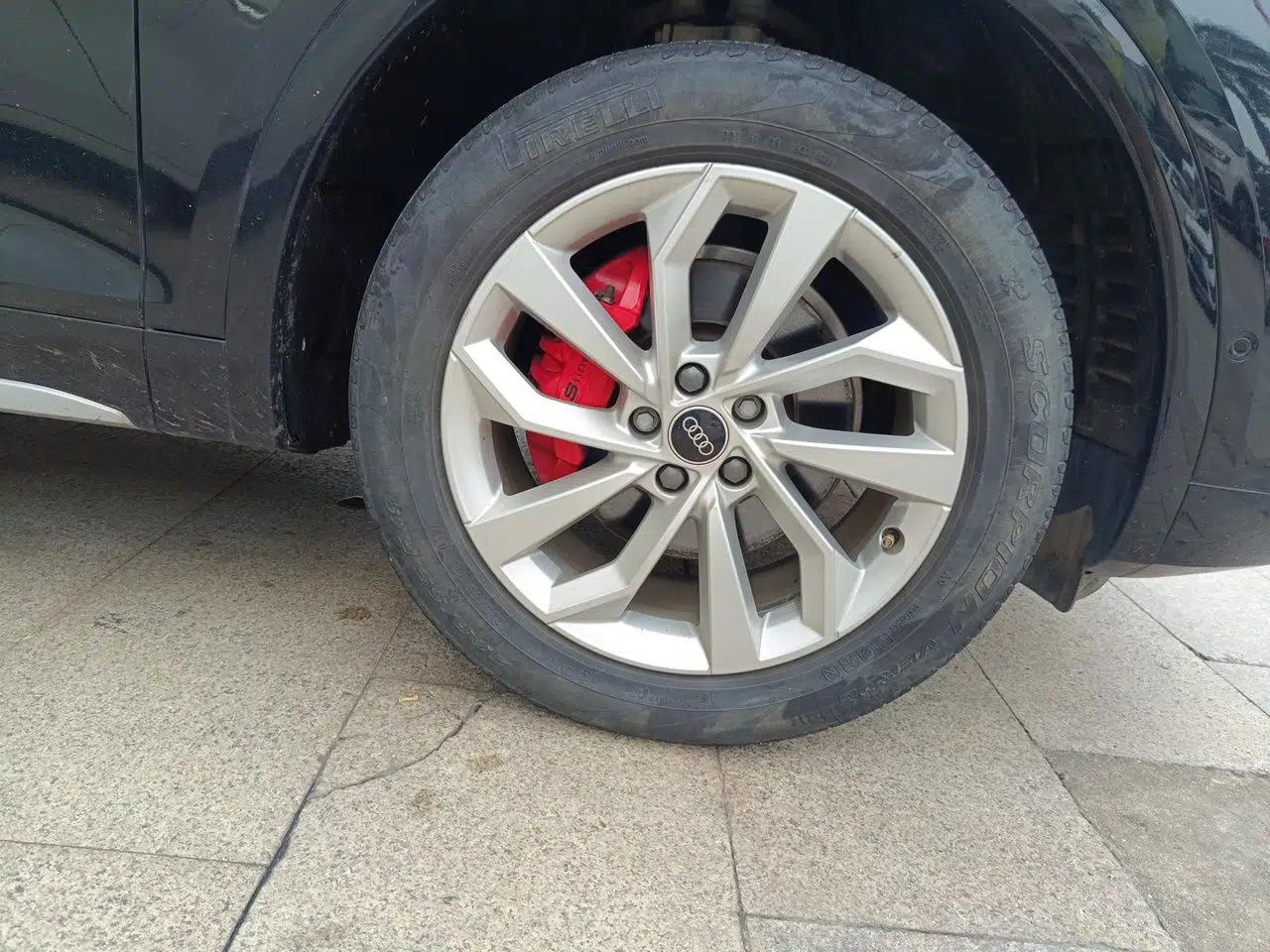 Audi Q5L 2022 40T Luxury Dynamic Model — миниатюра 8