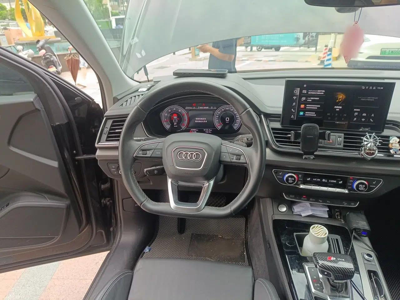 Audi Q5L 2022 40T Luxury Dynamic Model — миниатюра 10
