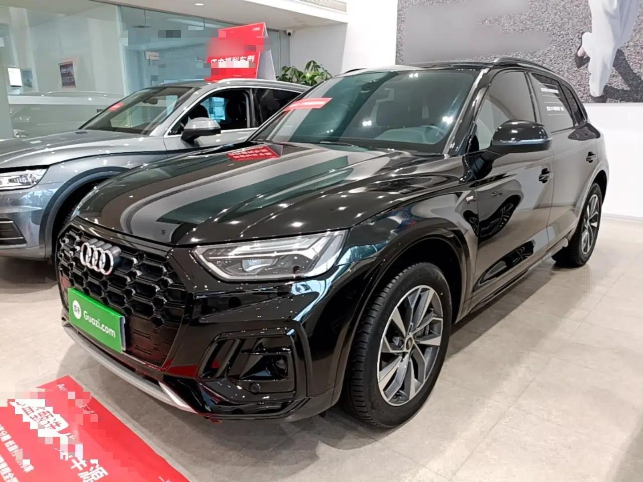 Audi Q5L 2024 40 TFSI Fashion Dynamic Model — миниатюра 1