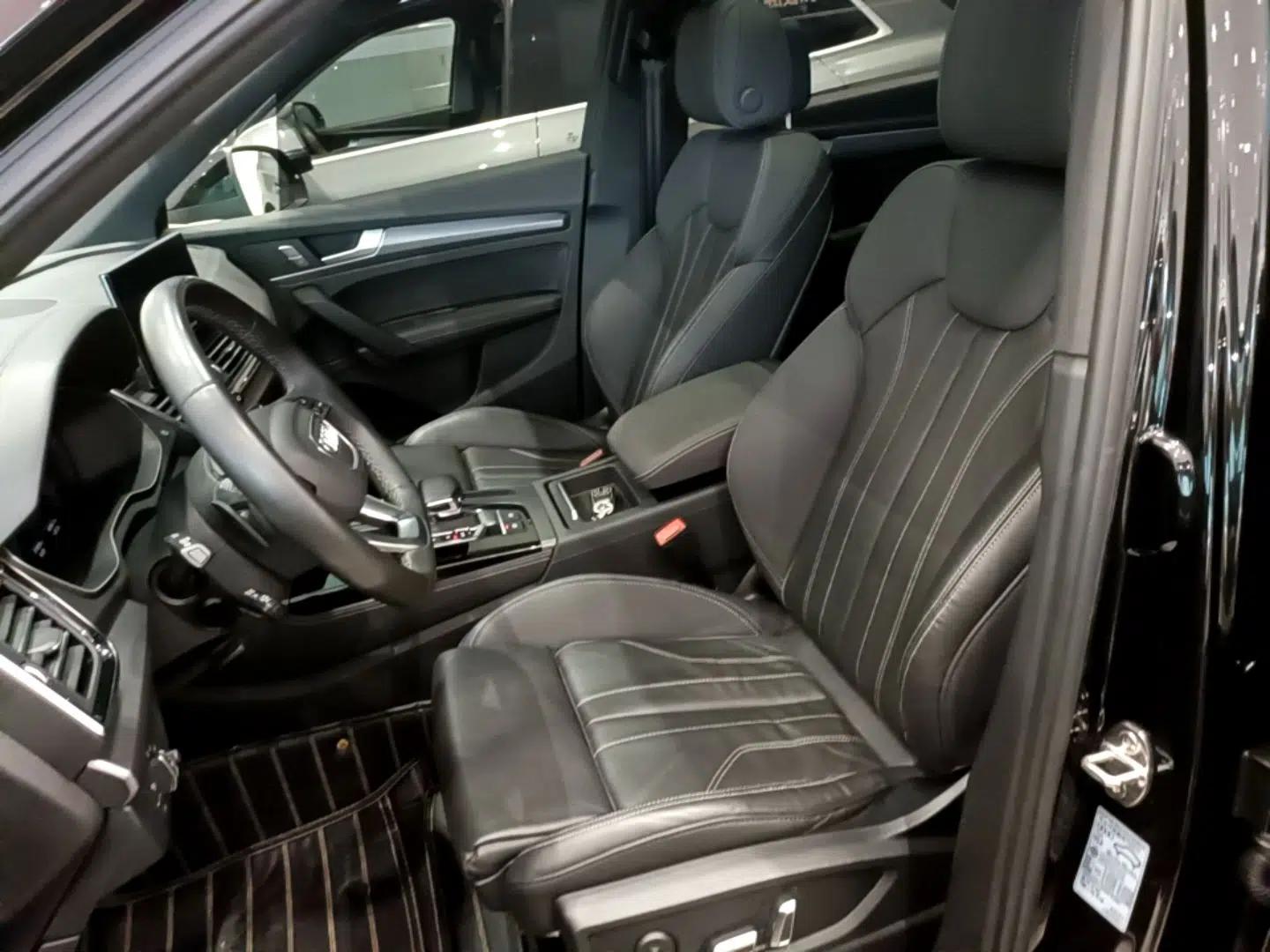 Audi Q5L 2024 40 TFSI Fashion Dynamic Model — миниатюра 17