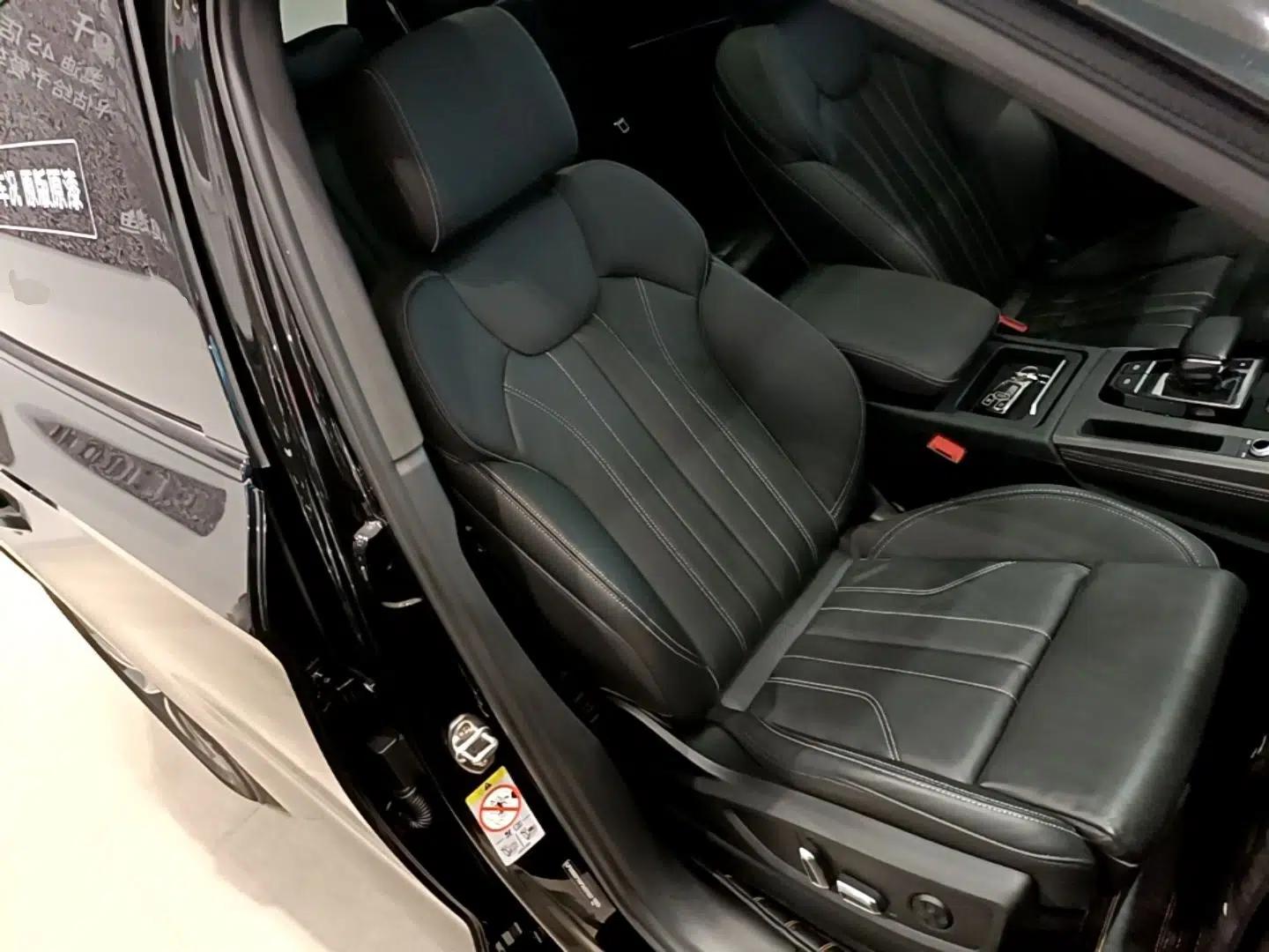 Audi Q5L 2024 40 TFSI Fashion Dynamic Model — миниатюра 19