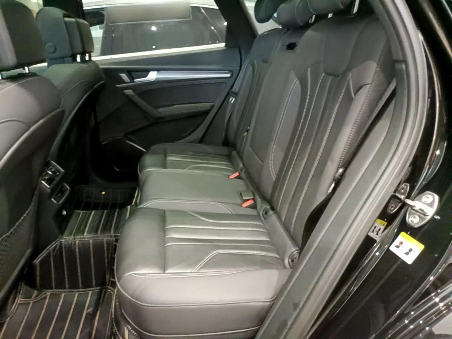 Audi Q5L 2024 40 TFSI Fashion Dynamic Model — миниатюра 20