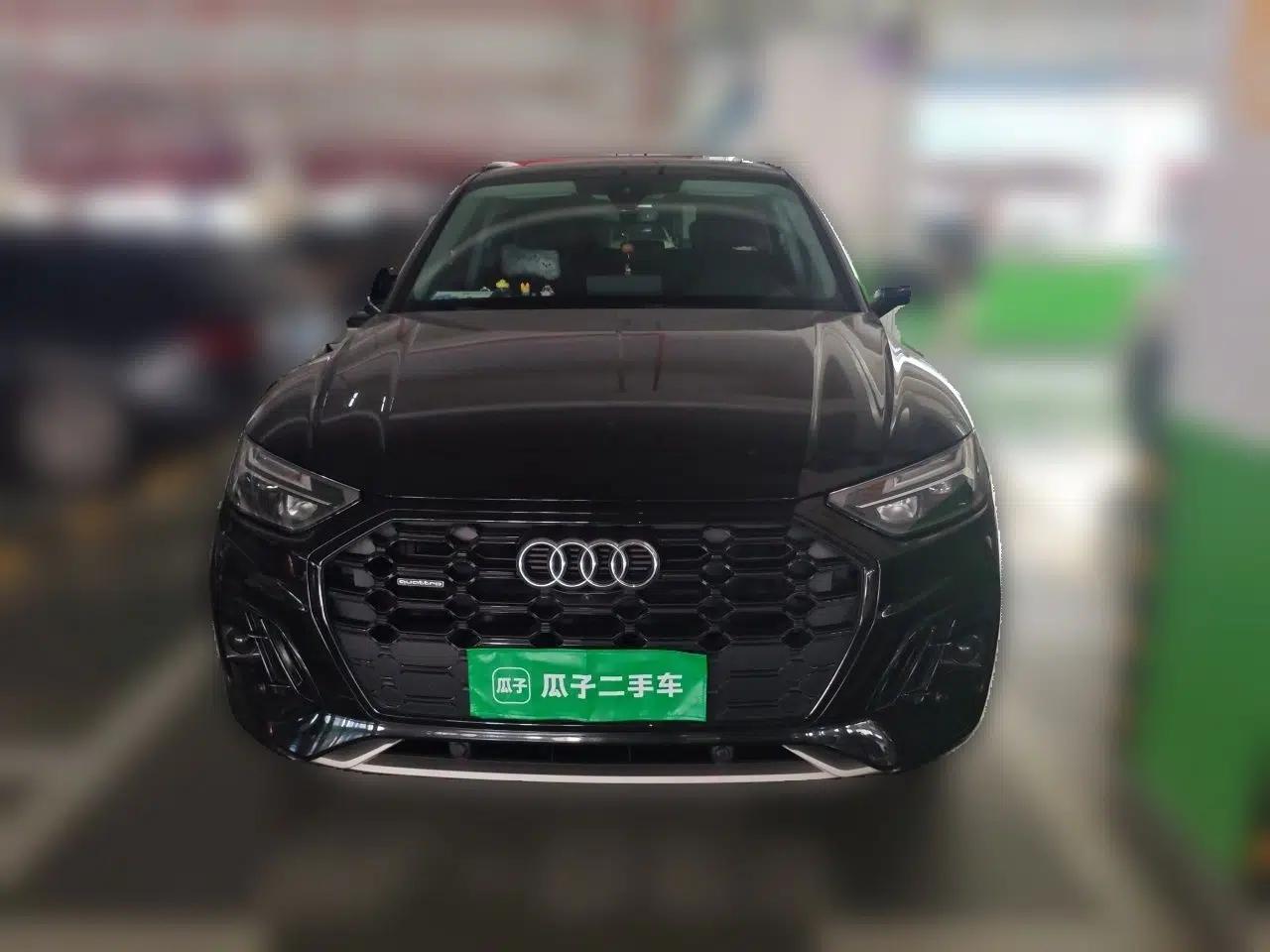Audi Q5L 2022 45T Luxury Elegant Model — миниатюра 2