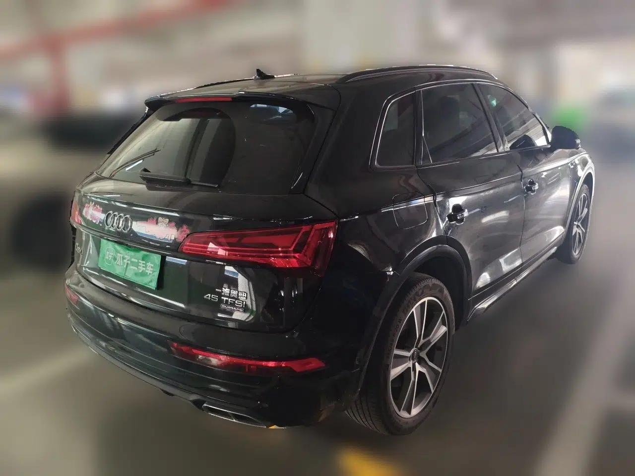 Audi Q5L 2022 45T Luxury Elegant Model — миниатюра 6