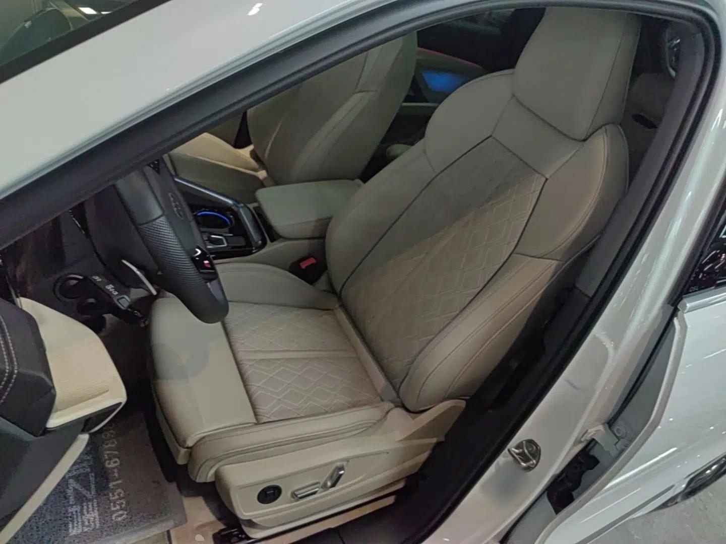 Audi Q5L 2026 150kW Smart Hybrid Luxury Edition — миниатюра 17