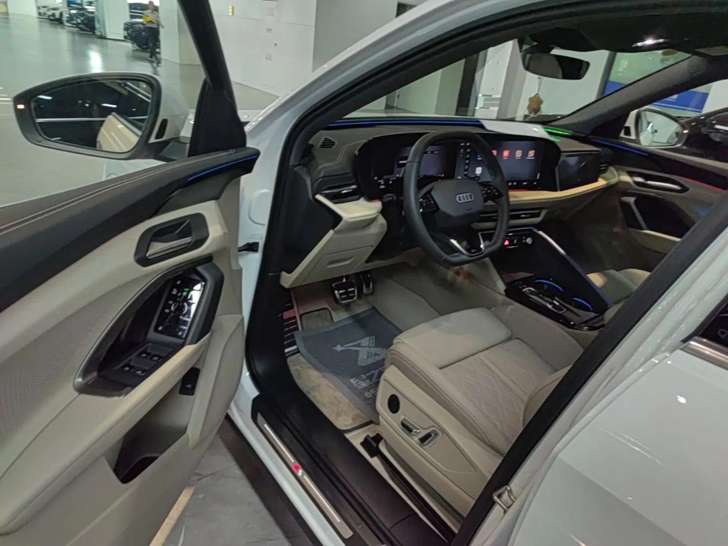 Audi Q5L 2026 150kW Smart Hybrid Luxury Edition — миниатюра 18