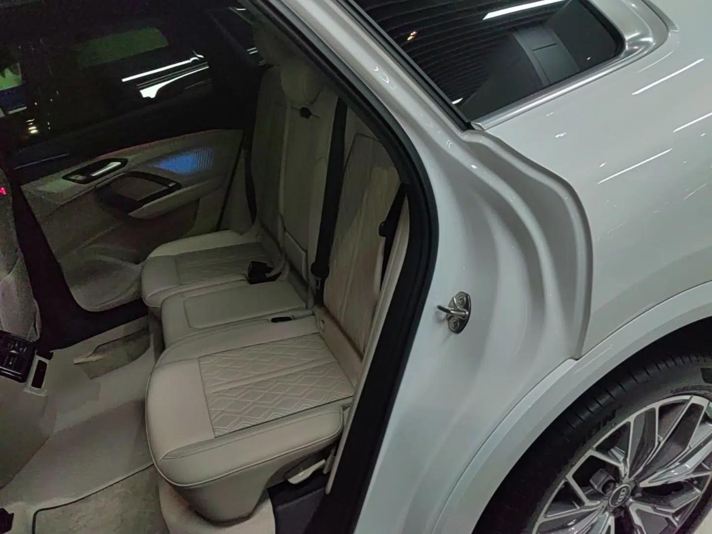 Audi Q5L 2026 150kW Smart Hybrid Luxury Edition — миниатюра 20