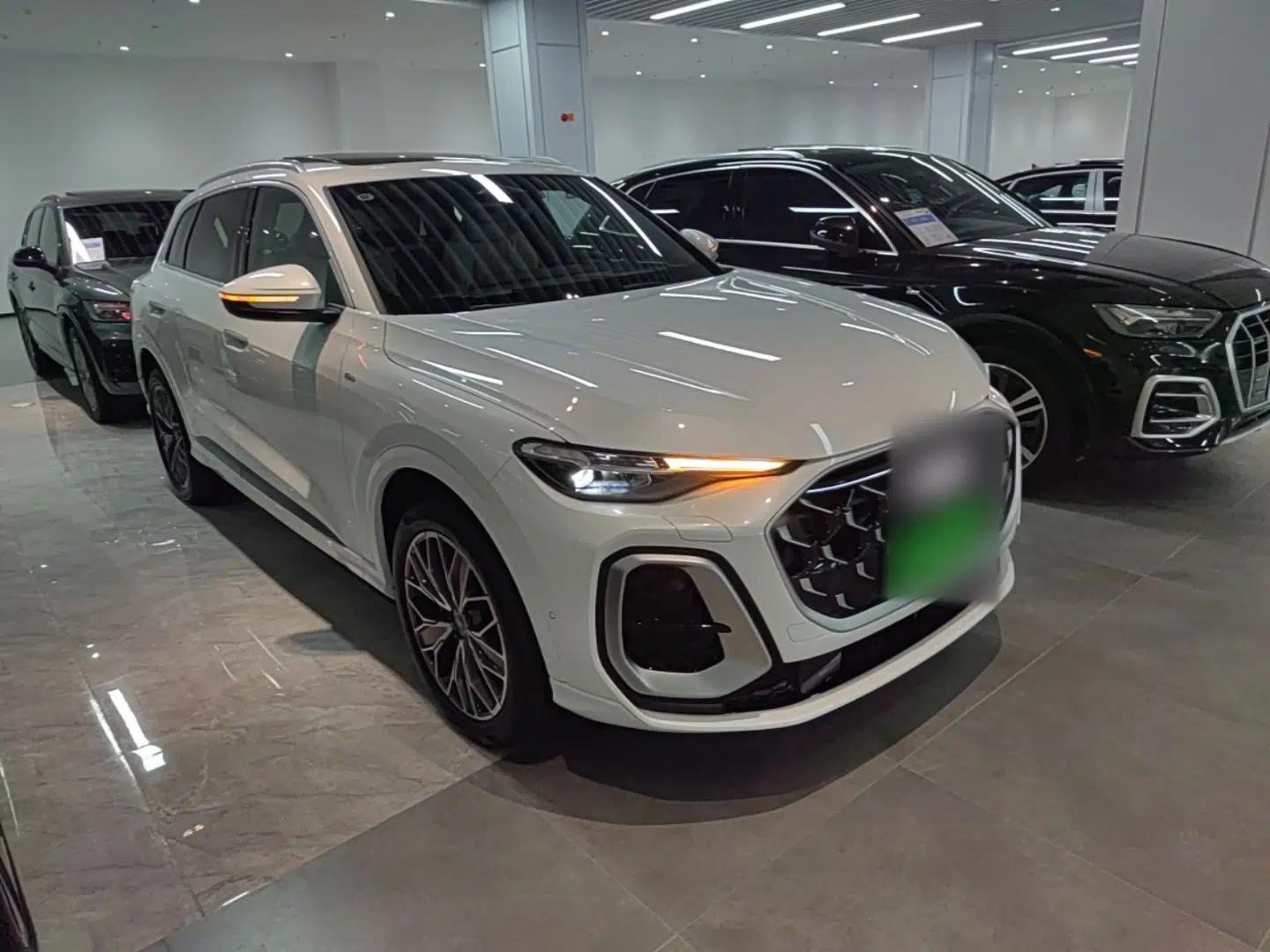 Audi Q5L 2026 150kW Smart Hybrid Luxury Edition — миниатюра 3