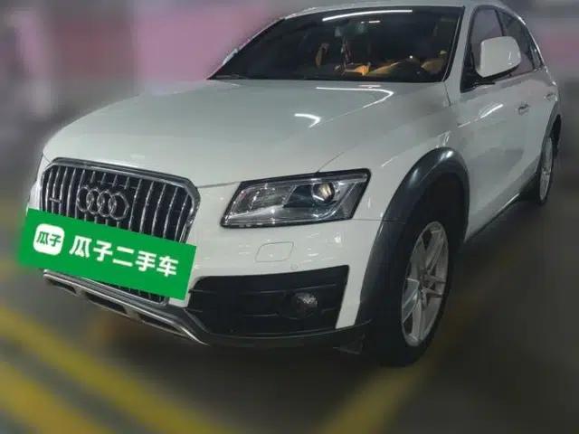 Audi Q5 2017 Plus 40 TFSI Technology Model