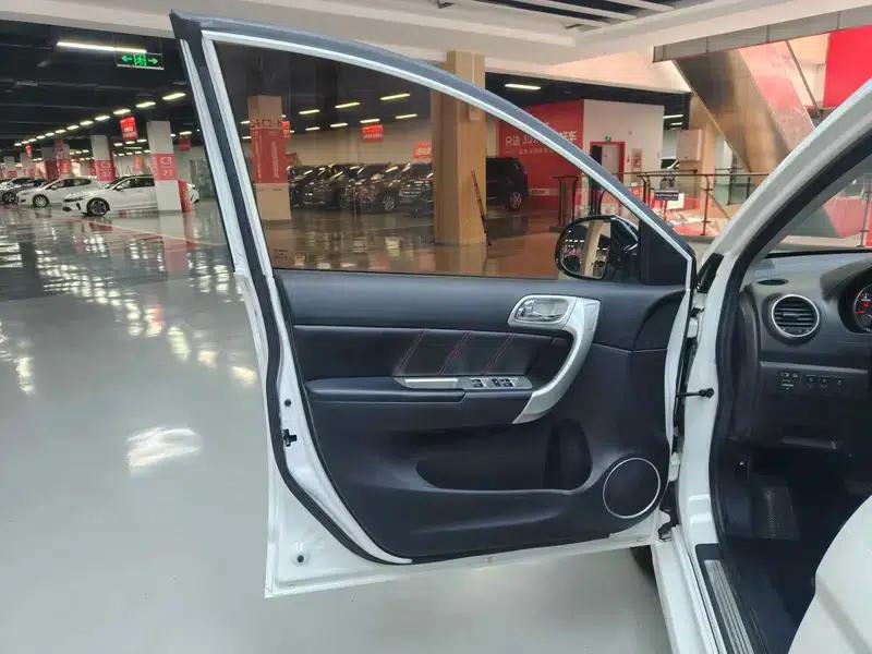 Haval H6 2016 Upgraded Version 1.5T Automatic Two-Wheel Drive Elite — миниатюра 35