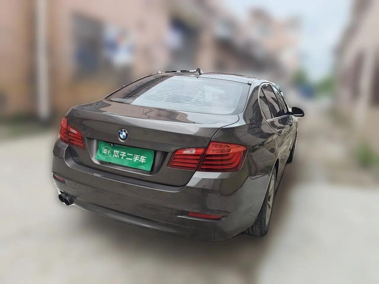BMW 5 Series 2014 520Li Elegant Model — миниатюра 6