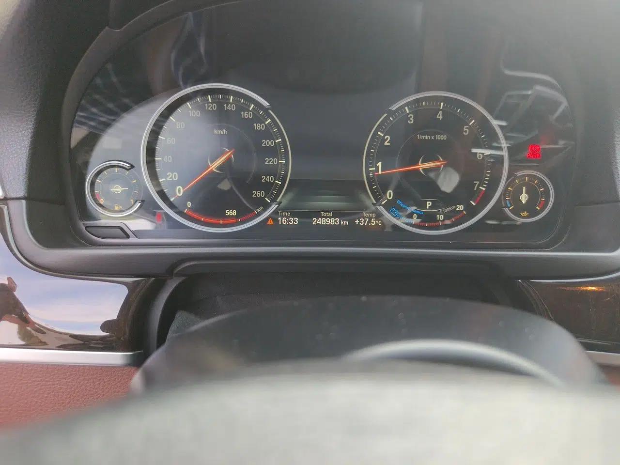 BMW 5 Series 2017 525Li Leading Model — миниатюра 12